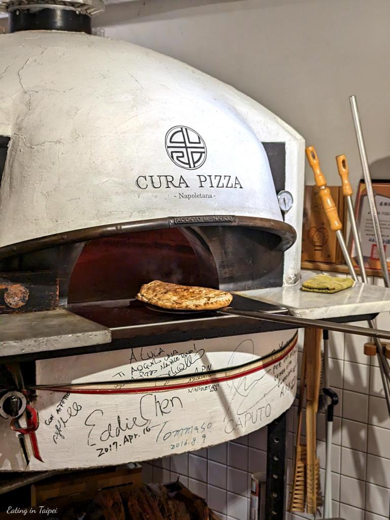 Cura pizza pizza making 4