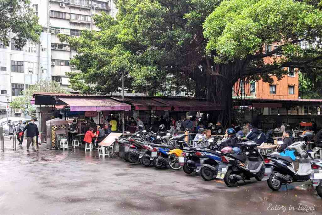 Dadaocheng Cisheng Temple 2