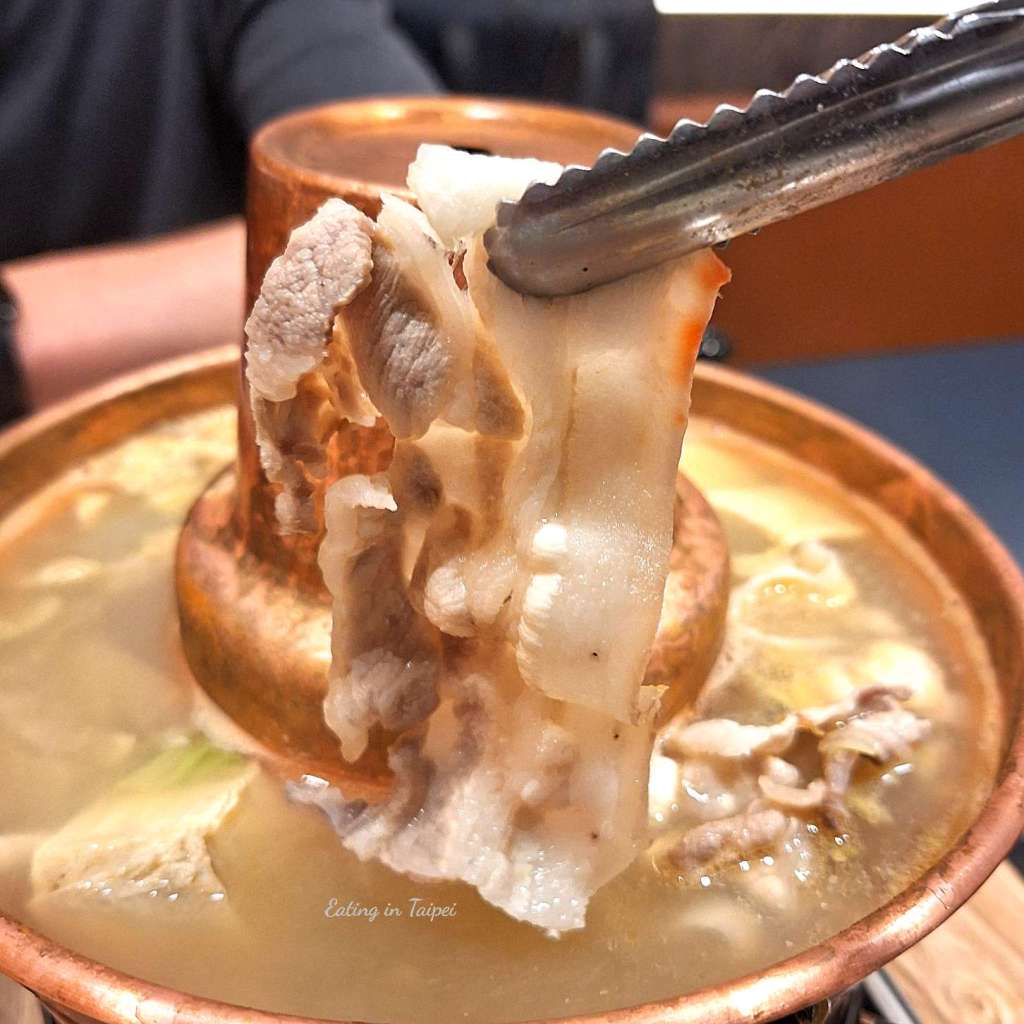 Tai He Lou pickled Chinese cabbage and pork pot pork